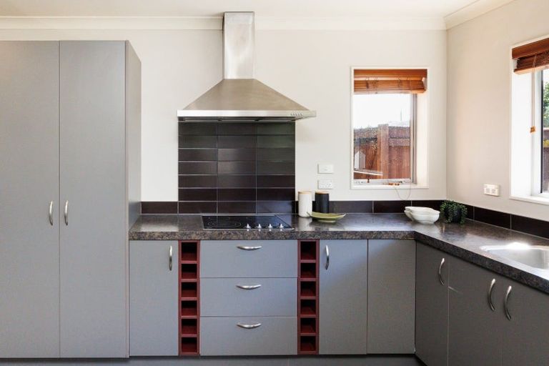 Photo of property in 51 Tennyson Avenue, Kelvin Grove, Palmerston North, 4414