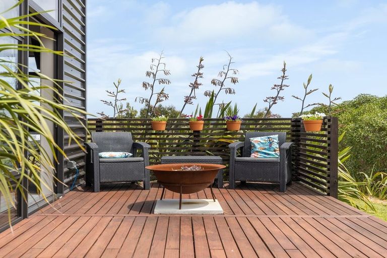 Photo of property in 7 Quail Way, Waitarere, Levin, 5510