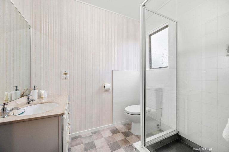 Photo of property in 18 Rajkot Terrace, Broadmeadows, Wellington, 6035