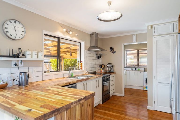 Photo of property in 50 Cranbrook Avenue, Burnside, Christchurch, 8053