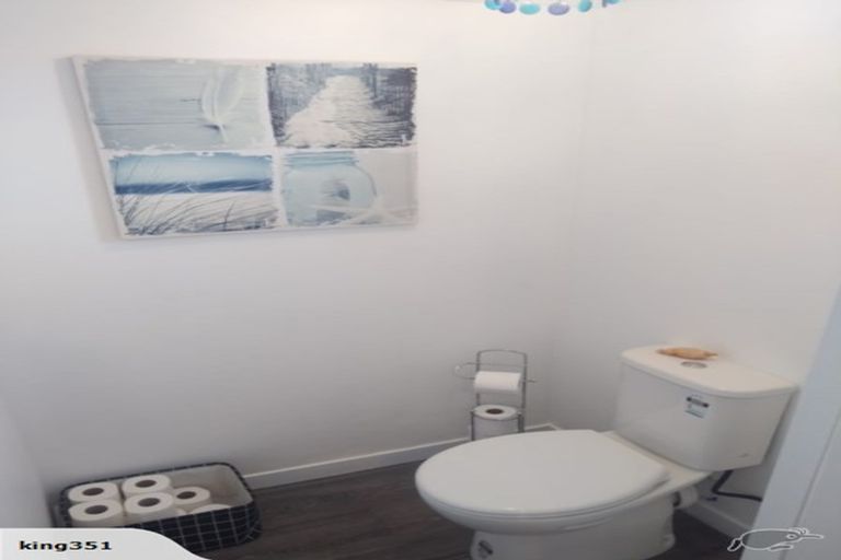 Photo of property in 2 Moore Avenue, Tawhero, Whanganui, 4501