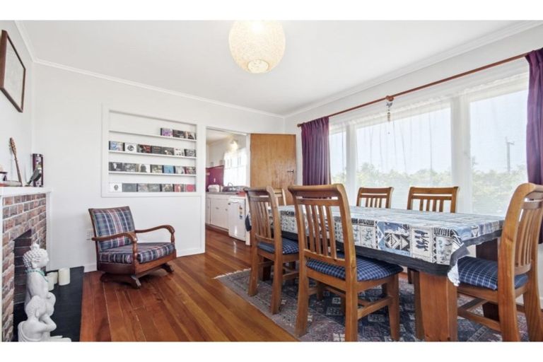 Photo of property in 15 Pacific Street, Waiuku, 2123