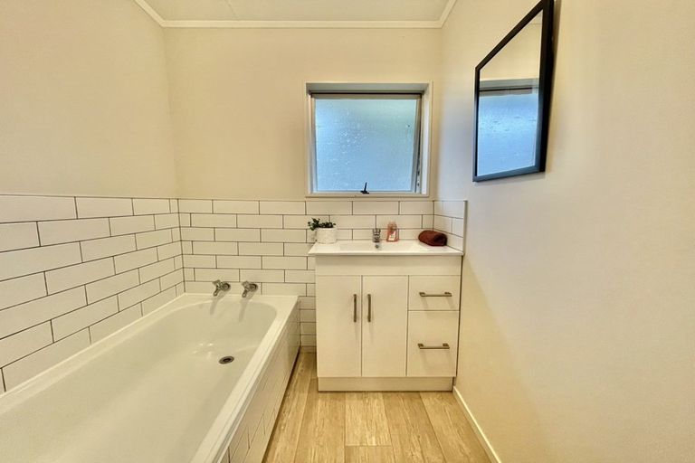 Photo of property in 9 Inman Avenue, Tokoroa, 3420