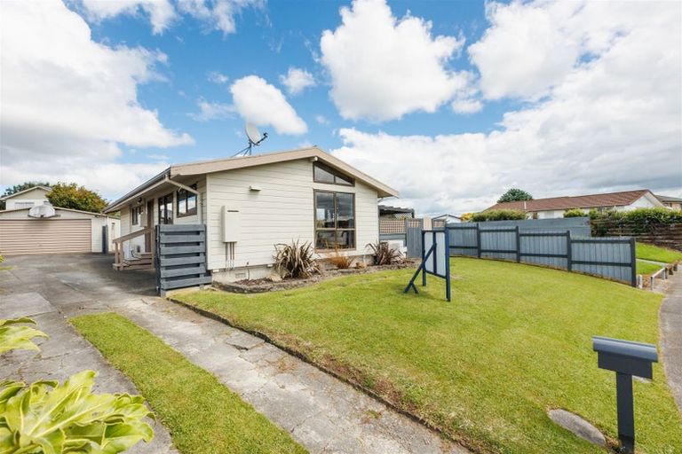 Photo of property in 11 Waltham Court, Cloverlea, Palmerston North, 4412