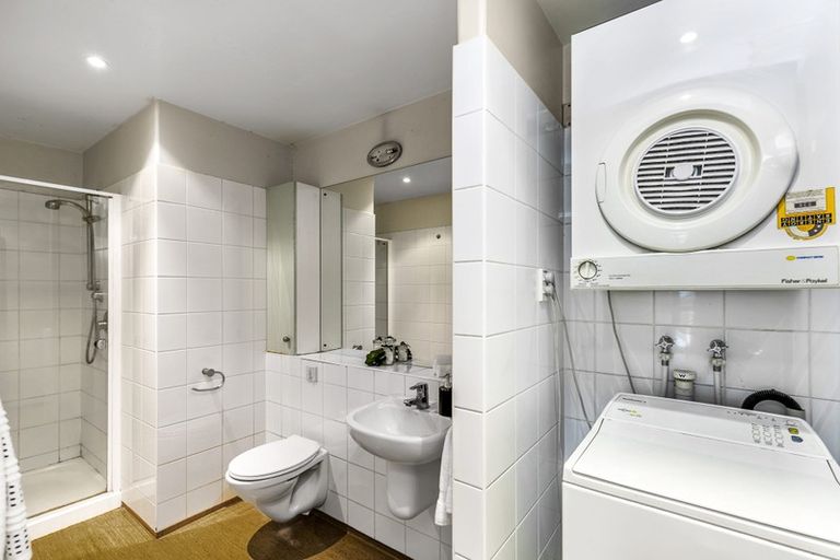 Photo of property in Kelvin House, 3f/16 The Terrace, Wellington Central, Wellington, 6011