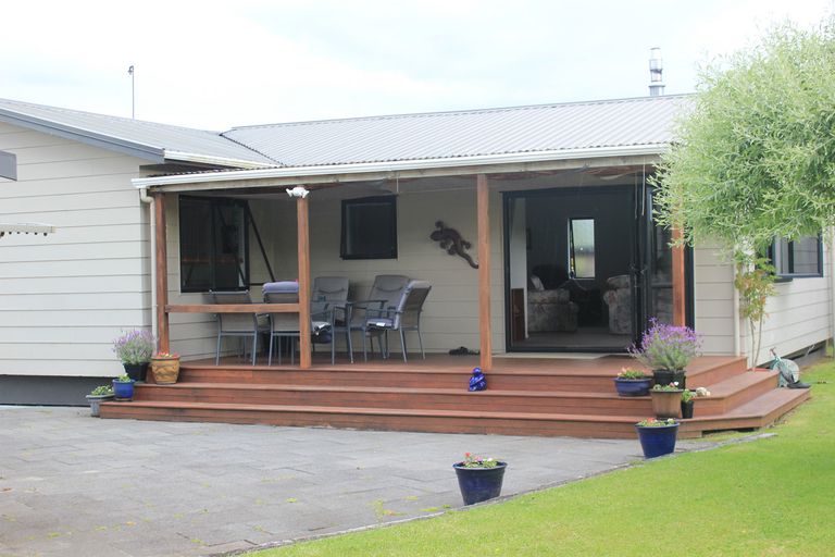 Photo of property in 146 Ross Street, Pirongia, 3802