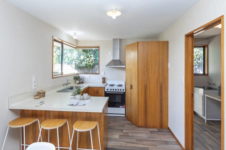 Photo of property in 2/84a Withells Road, Avonhead, Christchurch, 8042