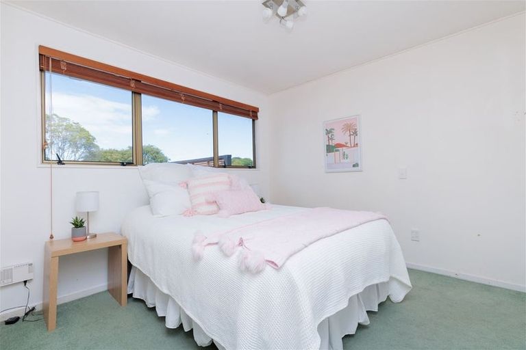 Photo of property in 34 Harbour View Road, Harbour View, Lower Hutt, 5010