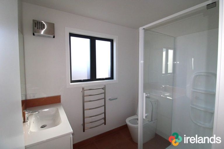 Photo of property in 2/76 Wyon Street, Linwood, Christchurch, 8062