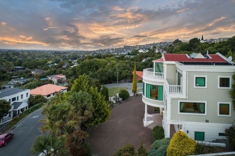 Photo of property in 24 Overdale Drive, Cashmere, Christchurch, 8022