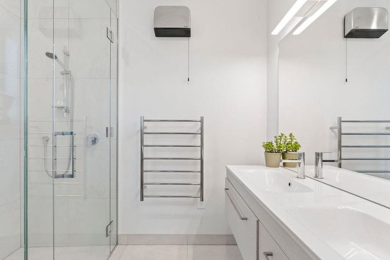 Photo of property in 33 Atkins Road, Luggate, Wanaka, 9382