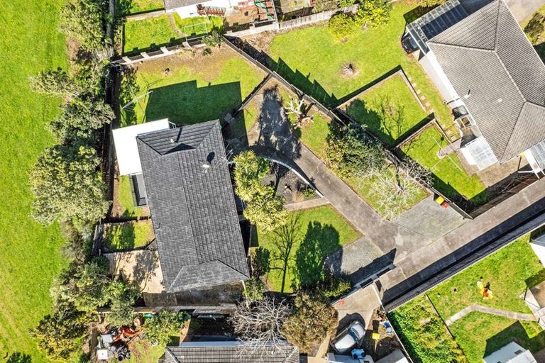 Photo of property in 24 Leaver Place, Weymouth, Auckland, 2103