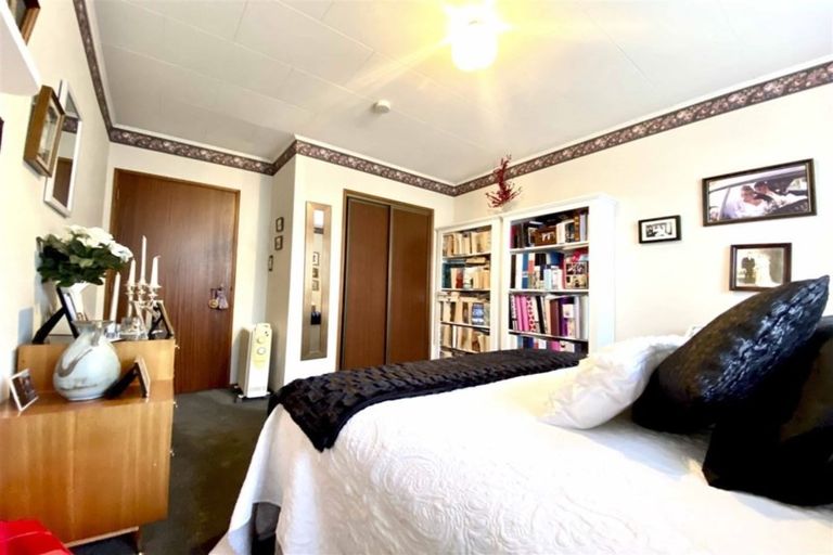 Photo of property in 24a Duncan Street, Tawa, Wellington, 5028