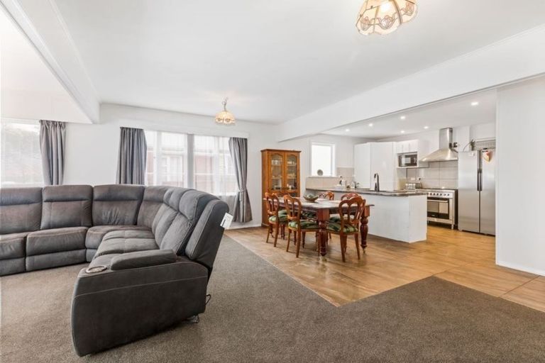 Photo of property in 1240 High Street, Taita, Lower Hutt, 5011