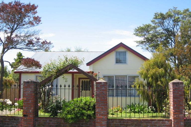 Photo of property in 28 Tweed Street, Richmond, Christchurch, 8013