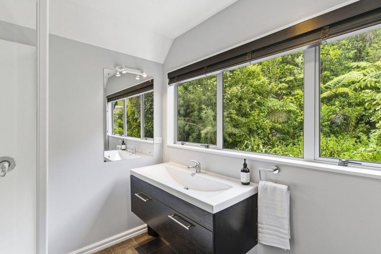 Photo of property in 132 Maui Pomare Road, Nikau Valley, Paraparaumu, 5032