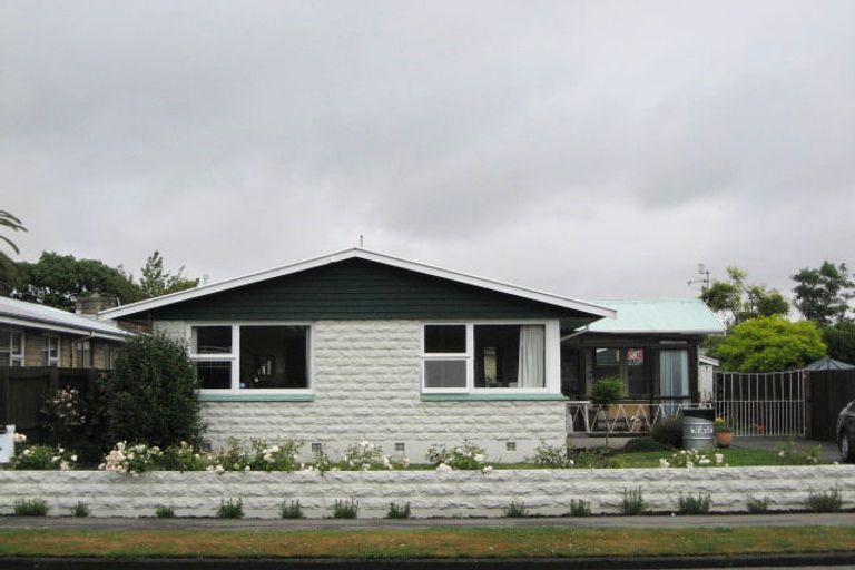 Photo of property in 119 Gayhurst Road, Dallington, Christchurch, 8061