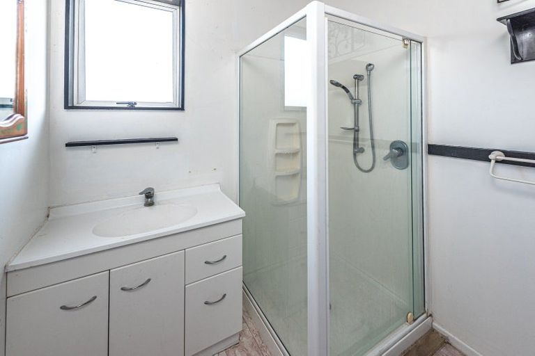 Photo of property in 65 Swiss Avenue, Gonville, Whanganui, 4501