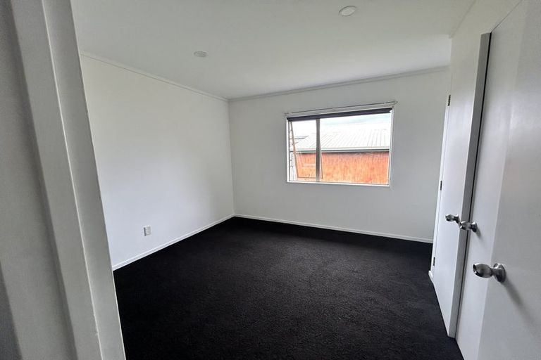 Photo of property in 1/55c Springs Road, Parakai, 0830