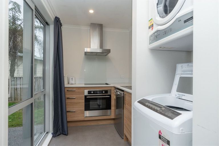 Photo of property in 31 Sandleigh Road, Hamilton Lake, Hamilton, 3204