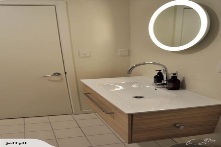 Photo of property in Mendosa Terraces Apartments, 3/9 Ebor Street, Te Aro, Wellington, 6011