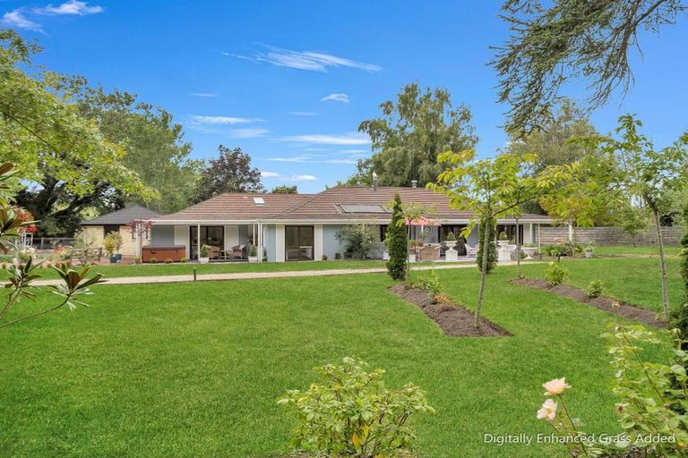 Photo of property in 237 High Street, Oxford, 7430