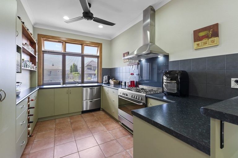 Photo of property in 4 Summerhays Street, Terrace End, Palmerston North, 4410