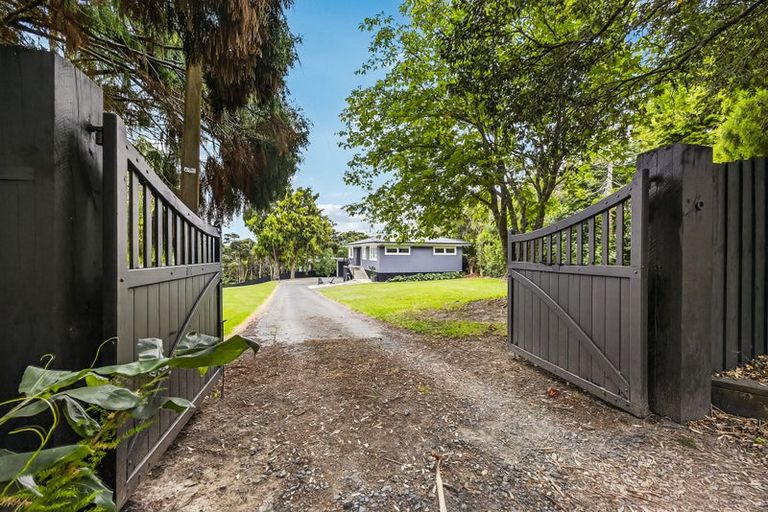 Photo of property in 6 Walker Road, Henderson Valley, Auckland, 0612