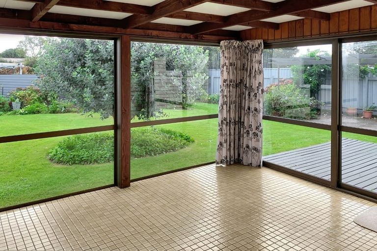 Photo of property in 19 Erin Street, Hokowhitu, Palmerston North, 4410