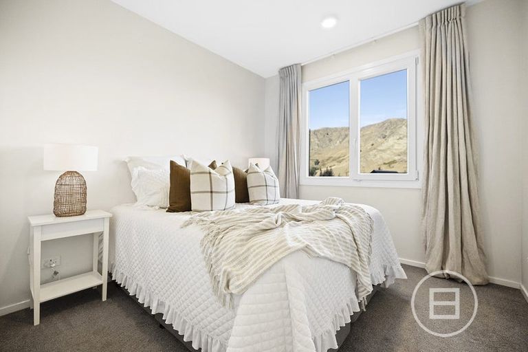 Photo of property in 1/26 Bullendale Drive, Arthurs Point, Queenstown, 9371