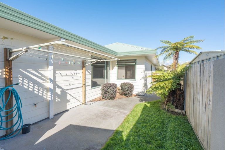 Photo of property in 11 Balmoral Drive, Hilltop, Taupo, 3330