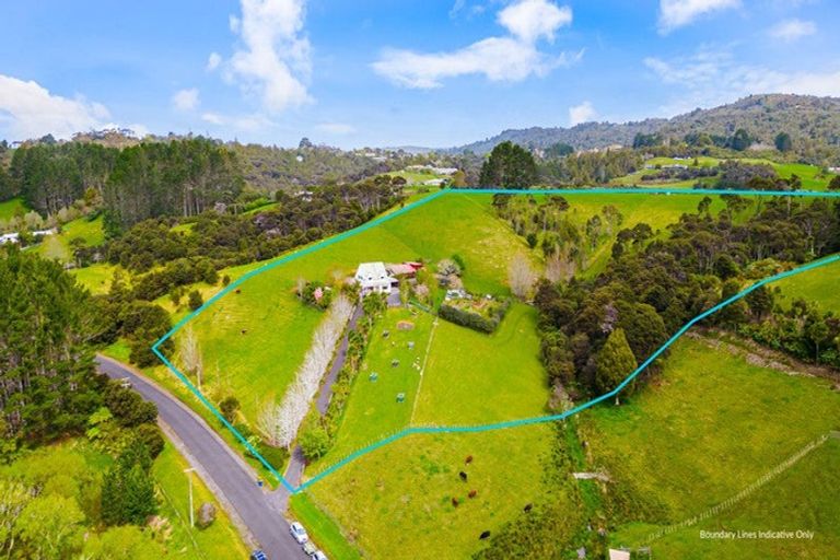 Photo of property in 5 Wendy Road, Waitakere, Auckland, 0816