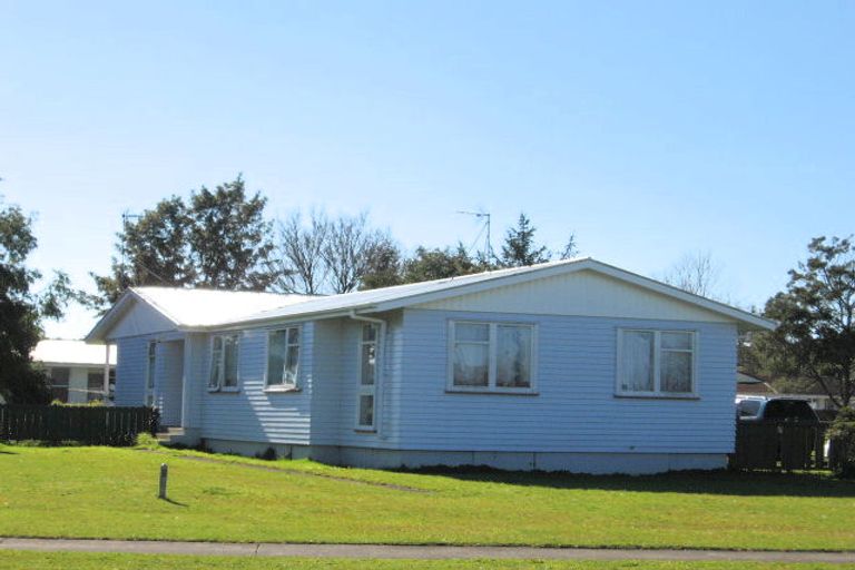 Photo of property in 9 Wing Crescent, Papakura, 2110
