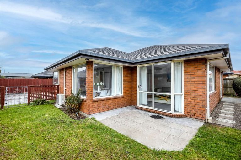 Photo of property in 2/30 Seymour Street, Hornby, Christchurch, 8042
