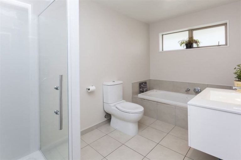 Photo of property in 28 Millesimes Way, Yaldhurst, Christchurch, 8042