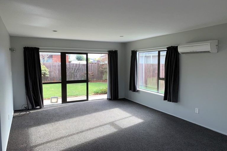 Photo of property in 2/86 Gilberthorpes Road, Hei Hei, Christchurch, 8042