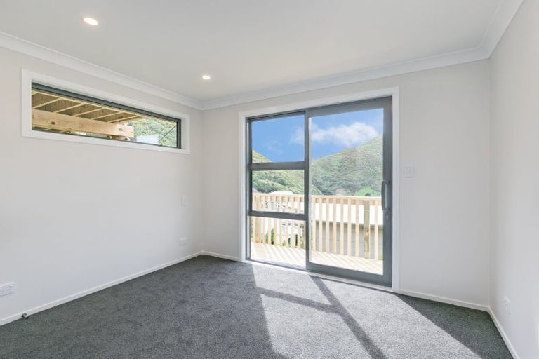 Photo of property in 1 Rarangi Way, Owhiro Bay, Wellington, 6023