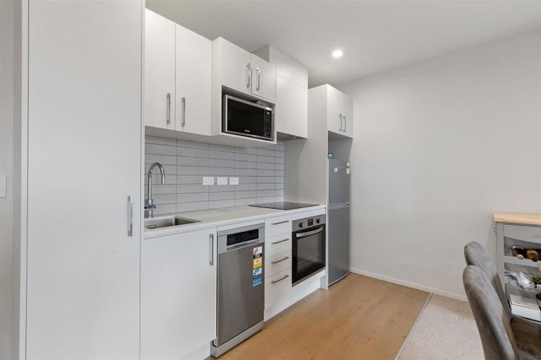 Photo of property in Kawarau Residences, 304/16 Mountain Ash Drive, Frankton, Queenstown, 9300