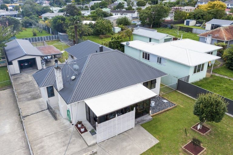 Photo of property in 11 Gardener Street, Levin, 5510