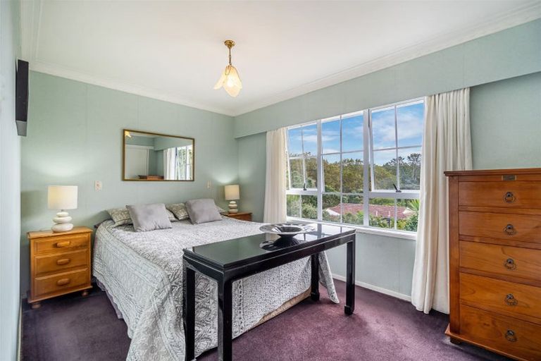 Photo of property in 1/6 Mahuta Grove, Northcote, Auckland, 0627