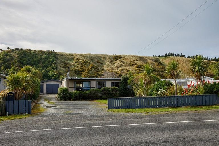 Photo of property in 19 South Bay Parade, South Bay, Kaikoura, 7300