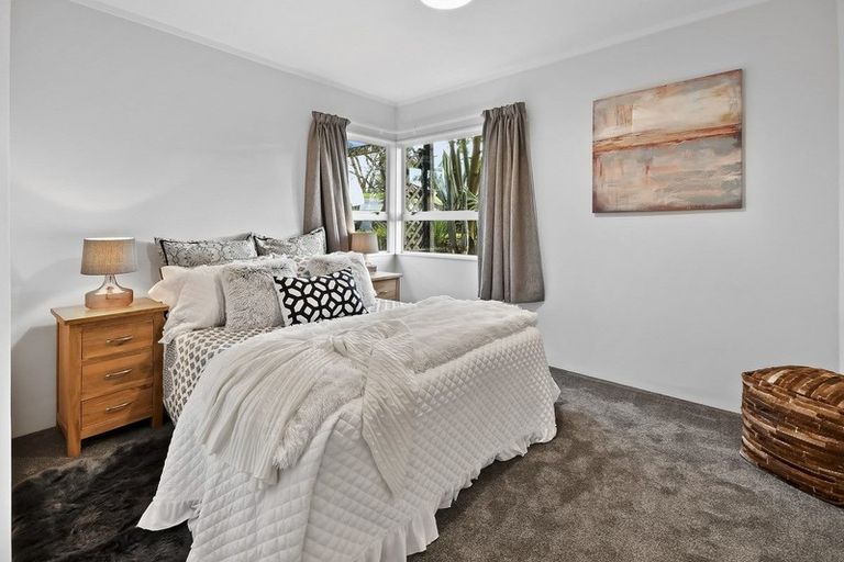 Photo of property in 1 Tremen Place, Pukekohe, 2120