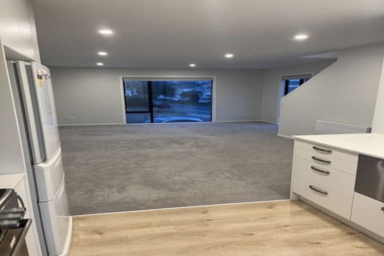 Photo of property in 1/101 Rongotai Road, Wellington, 6022