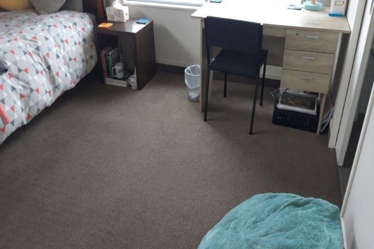 Photo of property in 27c Newnham Terrace, Upper Riccarton, Christchurch, 8041