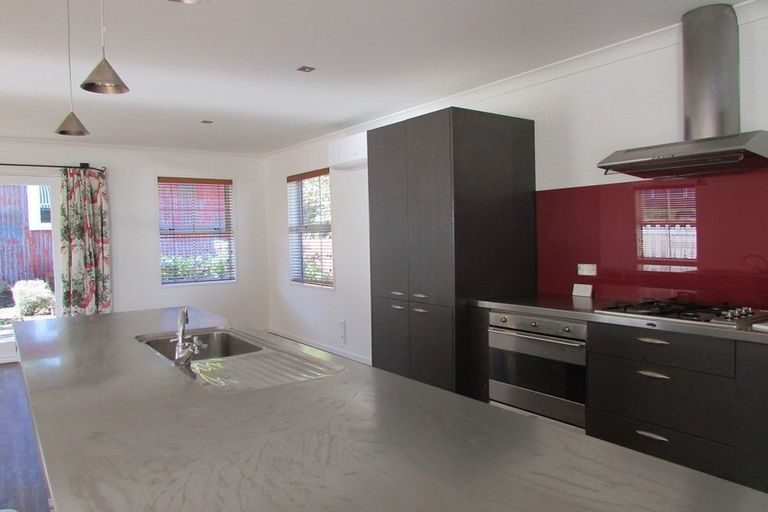 Photo of property in 66 Oxford Street, Lyttelton, 8082