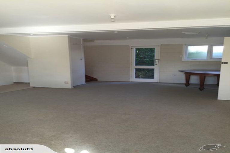 Photo of property in 2/15 Hanlon Crescent, Narrow Neck, Auckland, 0624