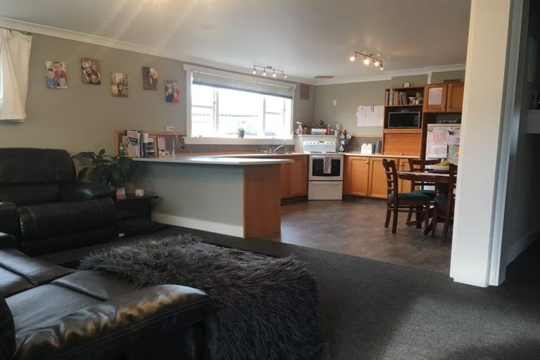 Photo of property in 32 Innes Street, Waimate, 7924