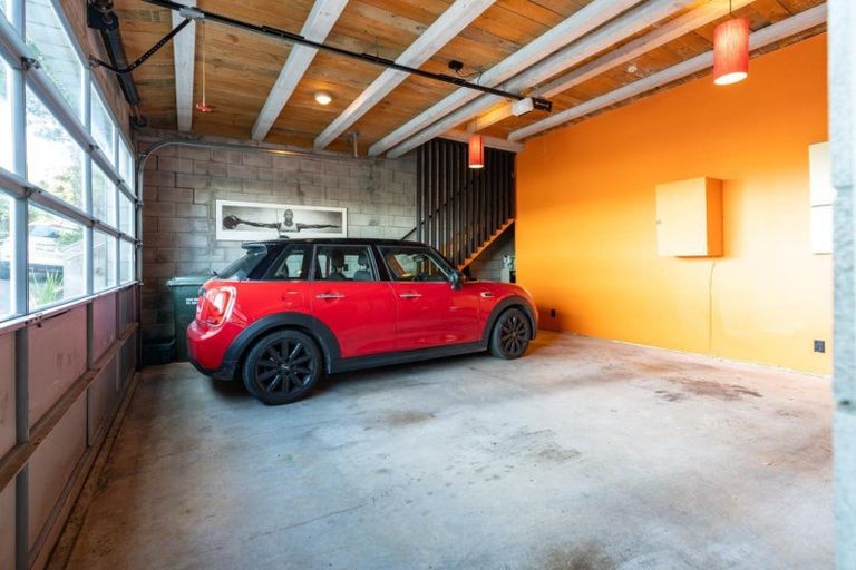 Photo of property in 46a Grafton Road, Roseneath, Wellington, 6011