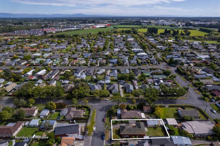 Photo of property in 36 Jenkins Avenue, Redwood, Christchurch, 8051