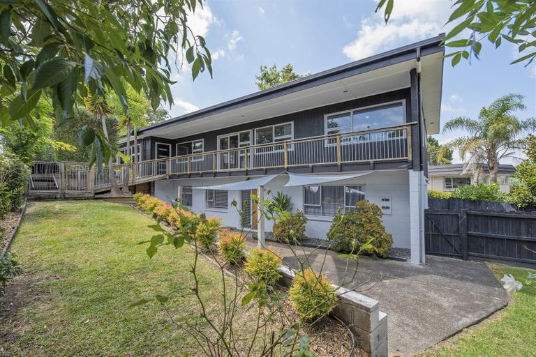 Photo of property in 6 Himalaya Drive, Half Moon Bay, Auckland, 2012